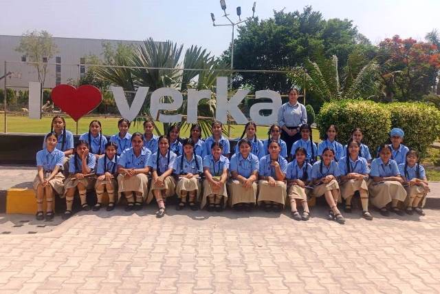 Students Visit the Verka Milk Plant