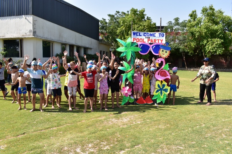 Splash, Play & Smile!